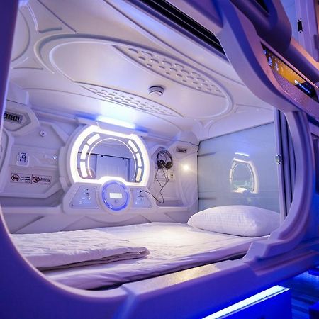 The Capsule Hotel Colombo Eksteriør bilde