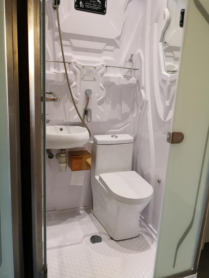 The Capsule Hotel Colombo Eksteriør bilde