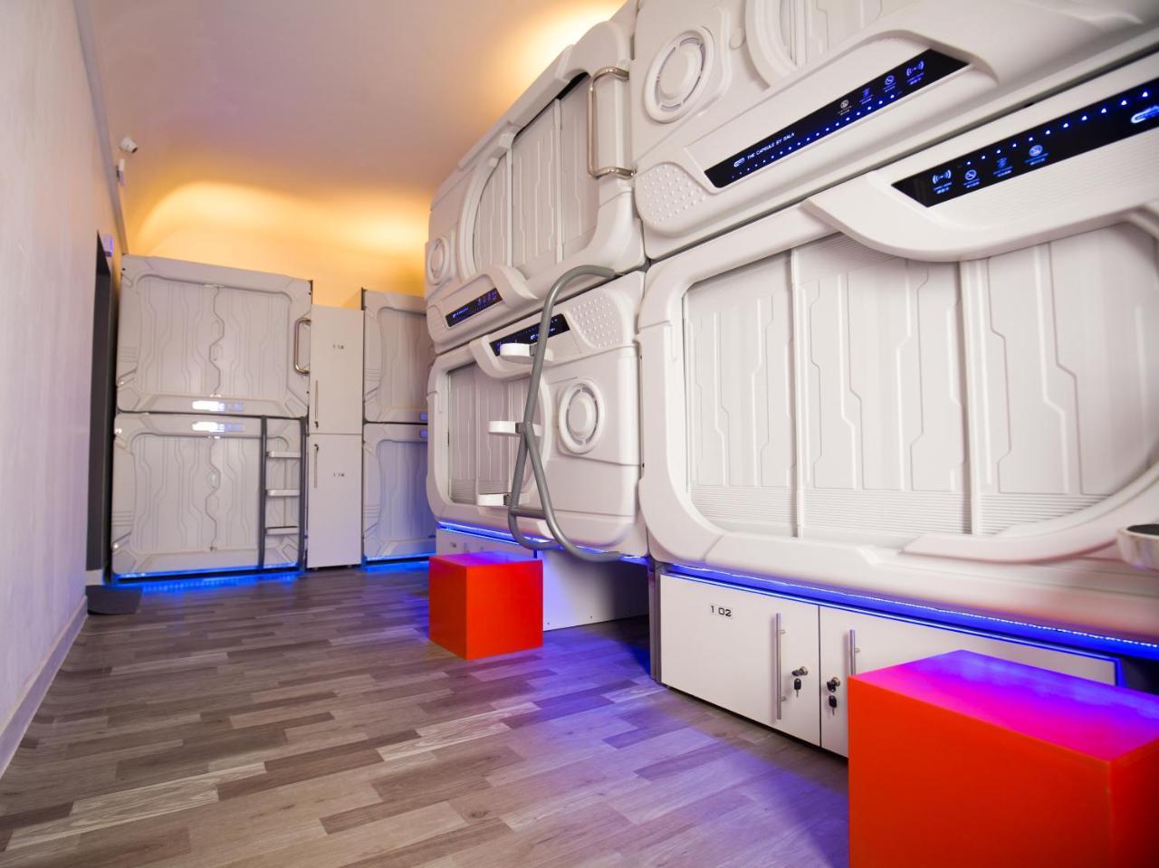 The Capsule Hotel Colombo Eksteriør bilde
